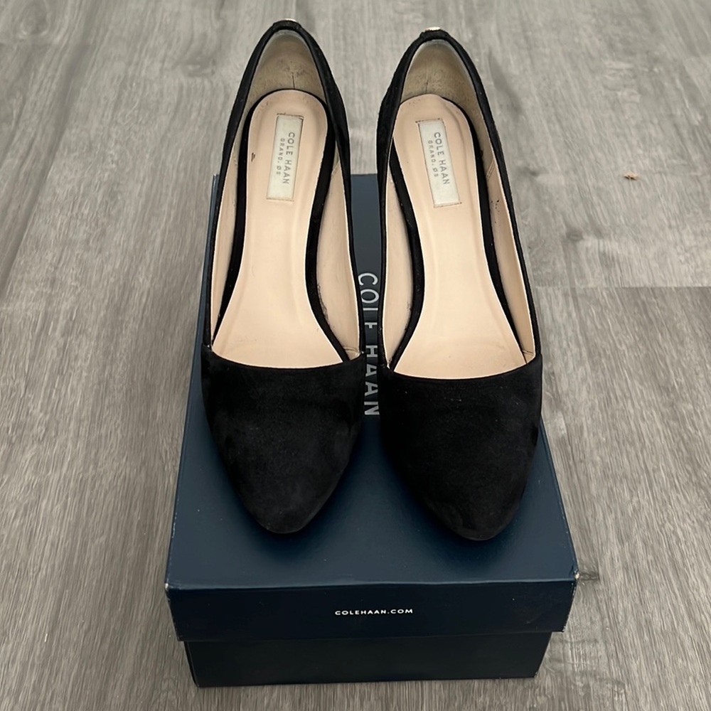 Suede black heels